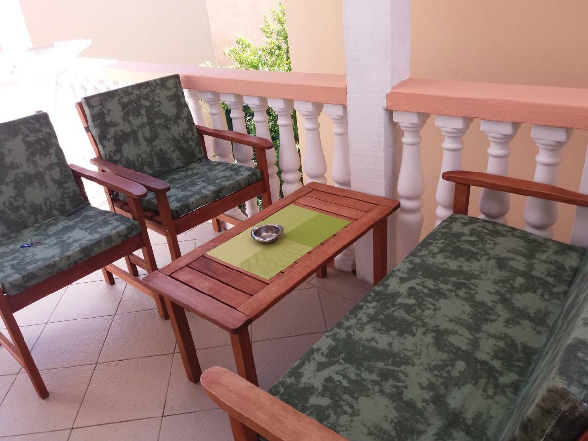 Apartman Nin-Dodo ภายนอก รูปภาพ