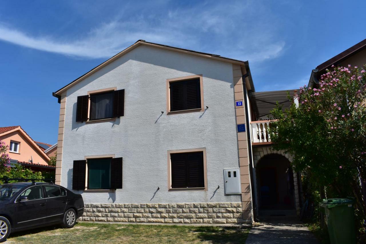 Apartman Nin-Dodo ภายนอก รูปภาพ