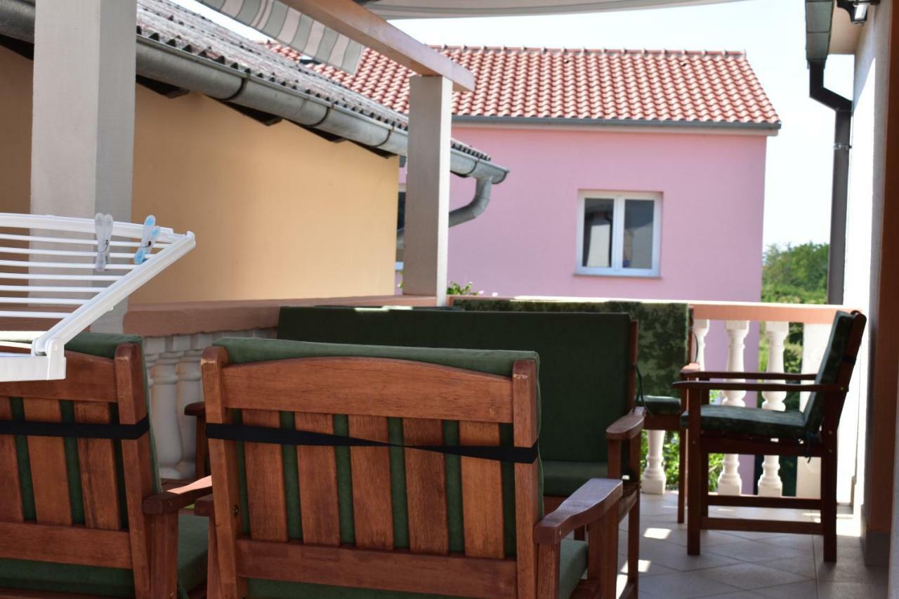 Apartman Nin-Dodo ภายนอก รูปภาพ
